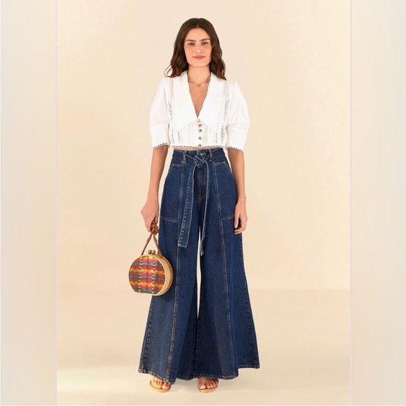 FARM Rio White Textured Blouse - Picture 2 of 9